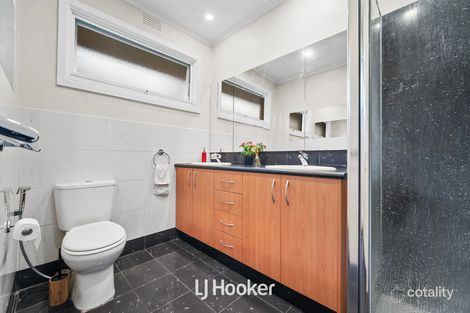 Property photo of 195 Highbury Road Burwood VIC 3125