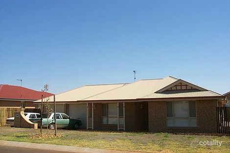 104 Wuth St, Darling Heights, QLD 4350