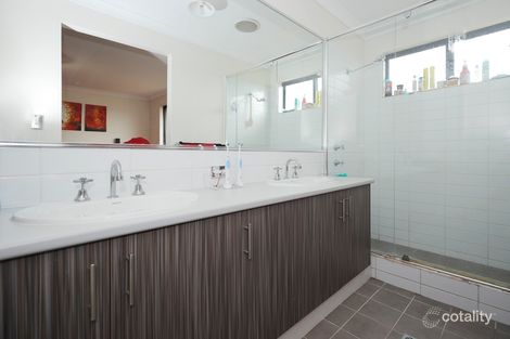 Property photo of 2 Condro Bend Sinagra WA 6065