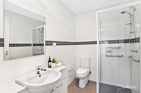 Property photo of 334/36-42 Cabbage Tree Road Bayview NSW 2104