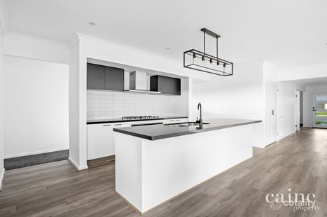 Property photo of 76 Sydney Way Alfredton VIC 3350