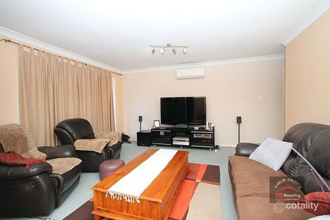 Property photo of 1 Cheltenham Place Forest Lake QLD 4078