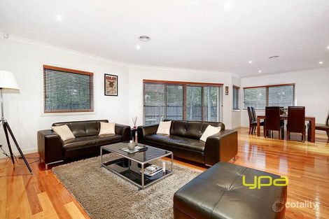 Property photo of 27 Chris Court Hillside VIC 3037