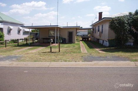 19 Stephen St S, South Toowoomba, QLD 4350