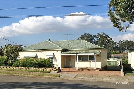 17 Canobolas St, Fairfield West, NSW 2165