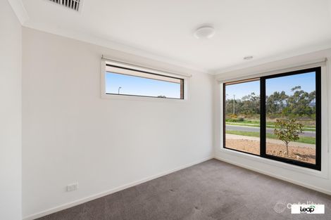 Property photo of 26 Bridgewater Parkway Wallan VIC 3756