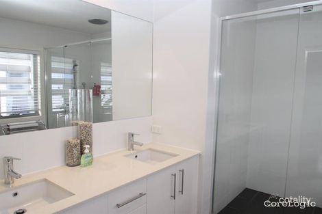 Property photo of 1/13 Margaroola Avenue Biggera Waters QLD 4216