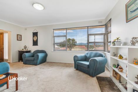 Property photo of 8 St Albans Avenue Valley View SA 5093