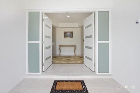 Property photo of 10 Everglades Street Palm Cove QLD 4879