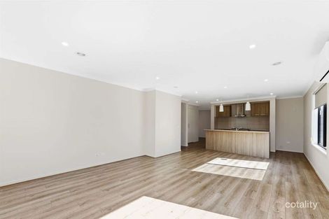 6 Roehampton Dr, Strathtulloh, VIC 3338