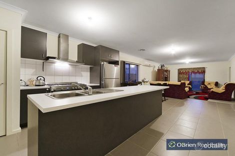 Property photo of 22 Charlock Drive Cranbourne North VIC 3977