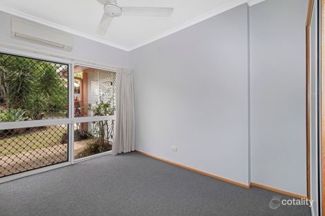 Property photo of 6 Summerhill Drive Mooroobool QLD 4870
