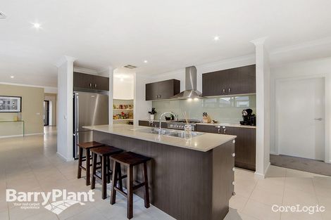 Property photo of 17 Upton Circle Derrimut VIC 3026