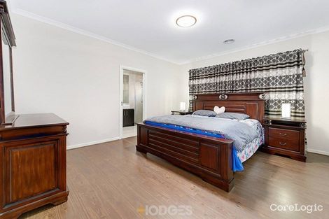 Property photo of 30 Spearmint Boulevard Manor Lakes VIC 3024