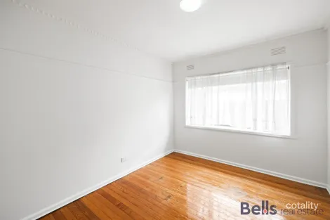 Property photo of 10 Moira Street Sunshine VIC 3020