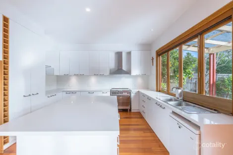Property photo of 9 Downing Street Oakleigh VIC 3166