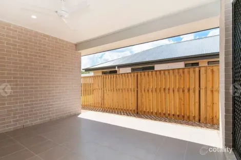 Property photo of 52 Ellabay Crescent Redland Bay QLD 4165