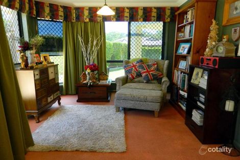 Property photo of 16 Coventry Court Kippa-Ring QLD 4021