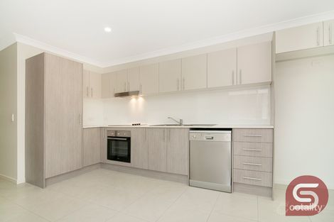 Property photo of 1/6 Kevin Mulroney Drive Flinders View QLD 4305
