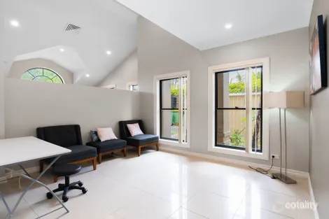 Property photo of 76 Oakview Circuit Brookwater QLD 4300