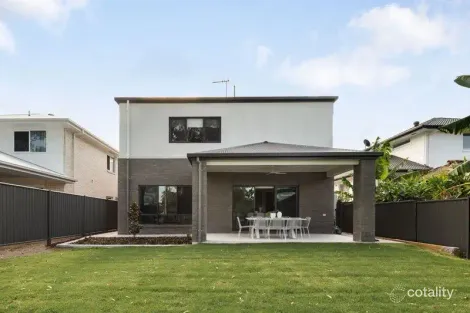 Property photo of 12 Dewberry Place Bridgeman Downs QLD 4035