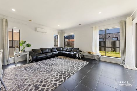 Property photo of 3 Bronze Street Tarneit VIC 3029