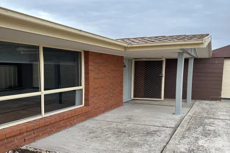 2/21 Lester Ave, St Albans, VIC 3021