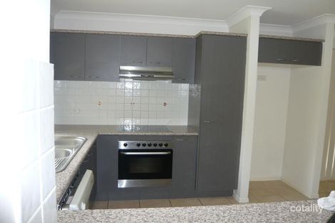 Property photo of 30/1 Daintree Drive Parkinson QLD 4115