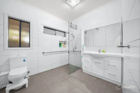 Property photo of 9 Eades Way Craigieburn VIC 3064