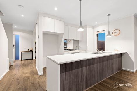 Property photo of 19 Reflection Drive Wantirna South VIC 3152