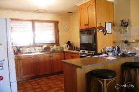 Property photo of 10 Strzelecki Court Cranbourne North VIC 3977