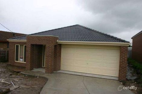 17 Quigley Cres, Churchill, VIC 3842