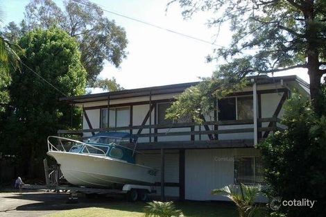Property photo of 16 Koonwarra Street Labrador QLD 4215