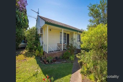 13 Dampier Cres, Fairfield West, NSW 2165
