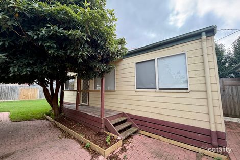 18 Sladen St, Hamlyn Heights, VIC 3215
