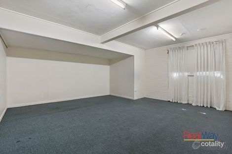 Property photo of 9 Mary Street Mount Lofty QLD 4350