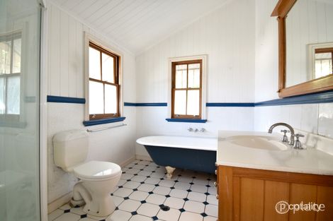 Property photo of 8 Bramston Terrace Herston QLD 4006