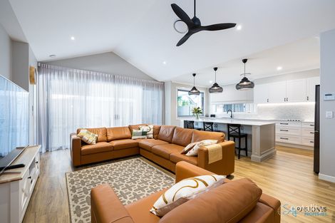 Property photo of 23 Mountjoy Terrace Wynnum QLD 4178