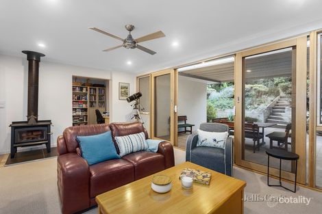 Property photo of 9 Inez Avenue Eltham VIC 3095