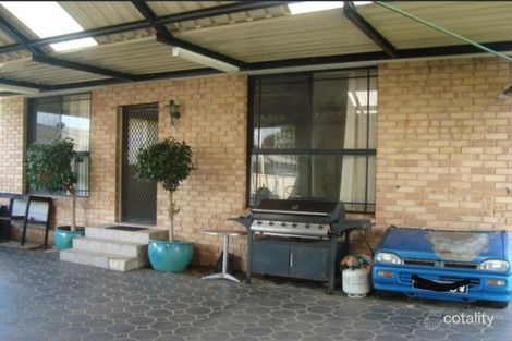 Property photo of 24 Thirroul Circuit Prestons NSW 2170