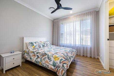 Property photo of 23 Mountjoy Terrace Wynnum QLD 4178