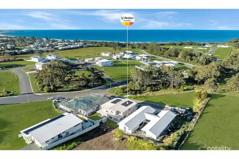 Property photo of 39 Silk Crescent Diamond Beach NSW 2430
