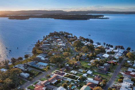 Property photo of 19 Gordon Avenue Summerland Point NSW 2259