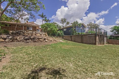 Property photo of 11 Saint Andrews Drive Karana Downs QLD 4306
