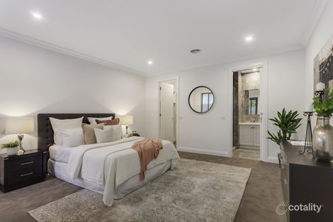 Property photo of 2/11 Olinda Street Glen Waverley VIC 3150