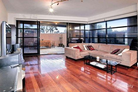 Property photo of 1/3 Ormond Esplanade Elwood VIC 3184