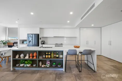 Property photo of 401/103-105 O'Riordan Street Mascot NSW 2020
