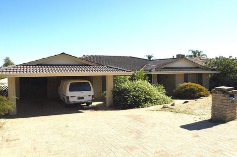 13 Mapstone Gdns, Murdoch, WA 6150