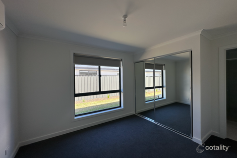 Property photo of 22 Woodhall Way Munno Para Downs SA 5115