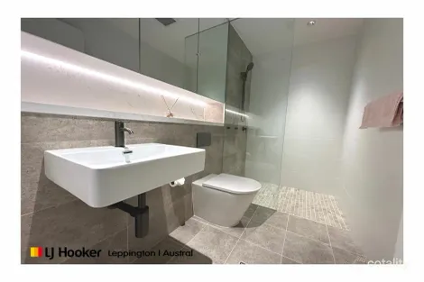 Property photo of 2 Fordham Way Oran Park NSW 2570